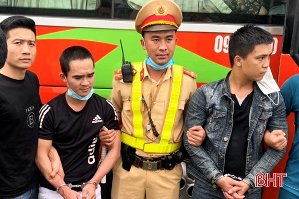 Công an Hà Tĩnh bắt gọn 2 đối tượng trốn nhà tạm giữ, bị truy nã từ Đà Nẵng