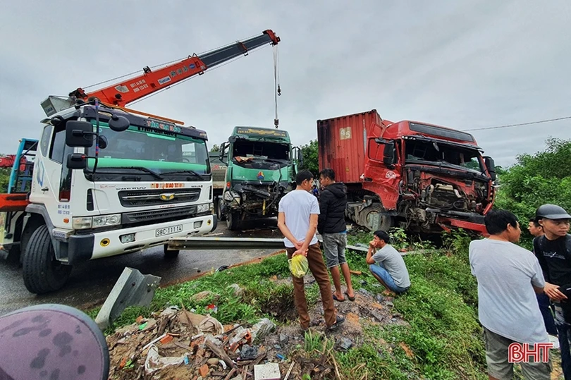 Hiểm họa tai nạn từ bất cập ở đảo giao thông trên tuyến Hương Khê - TP Hà Tĩnh