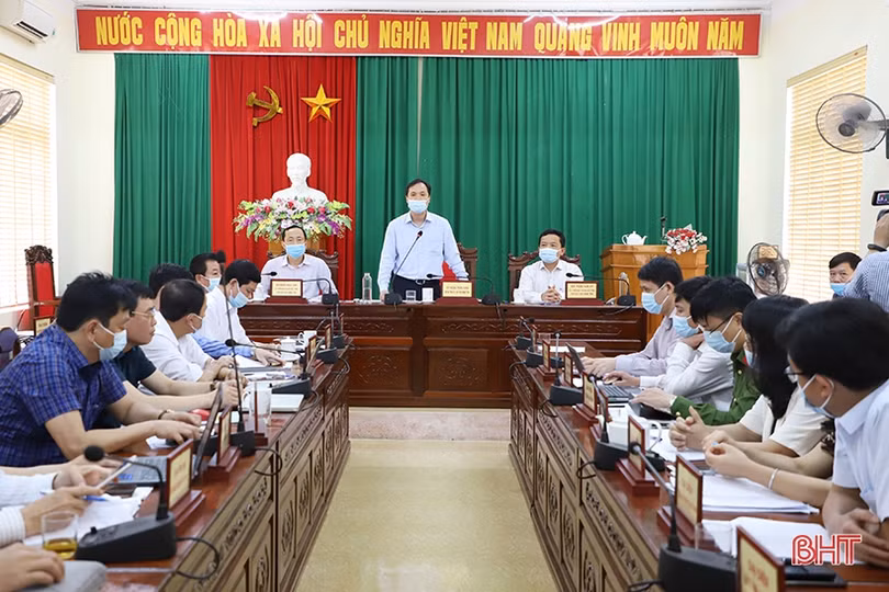 Bí thư Tỉnh ủy Hà Tĩnh tiếp công dân: Xử lý vụ việc đúng thẩm quyền, tránh đùn đẩy trách nhiệm