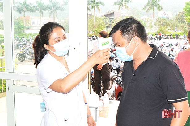 Tiếp nhận gần 304 đơn vị máu tại ngày hội hiến máu tình nguyện ở TX Hồng Lĩnh