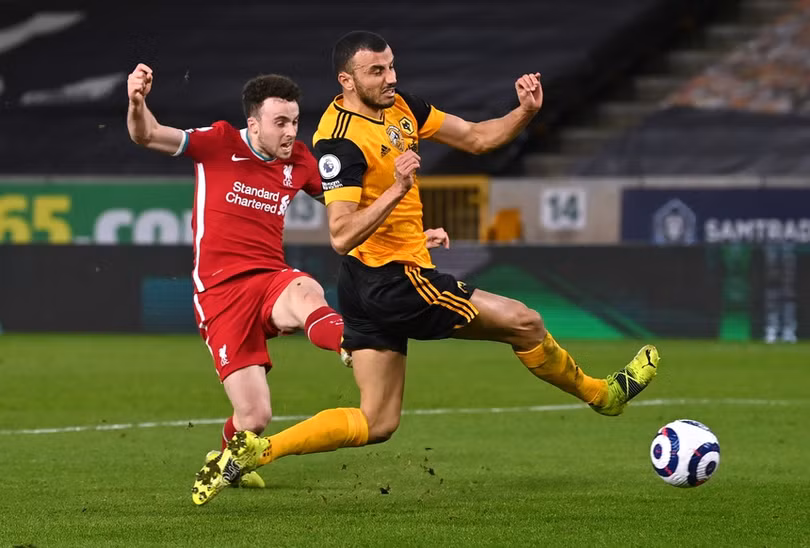 Liverpool trở lại top 6 sau trận thắng Wolves