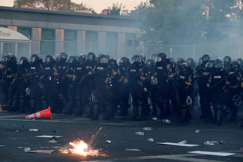 Xem phóng viên ảnh xuất sắc nhất năm 2020 của Reuters “trổ nghề”