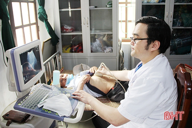 Khám, cấp thuốc miễn phí cho hơn 100 đối tượng chính sách tại Nghi Xuân