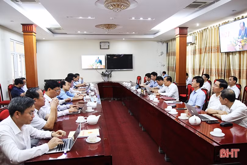 Tổ công tác của Thủ tướng góp phần xây dựng Chính phủ liêm chính, kiến tạo, hành động, phục vụ