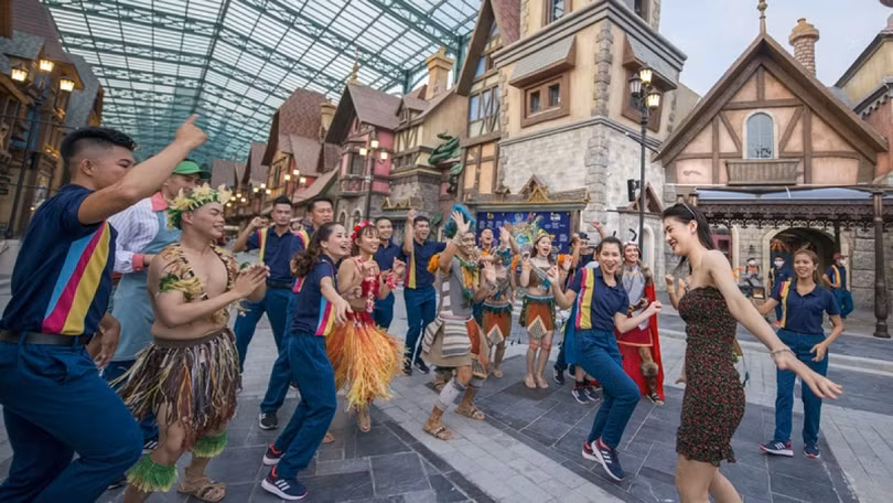 Vingroup sắp ra mắt “thành phố không ngủ” hàng đầu khu vực