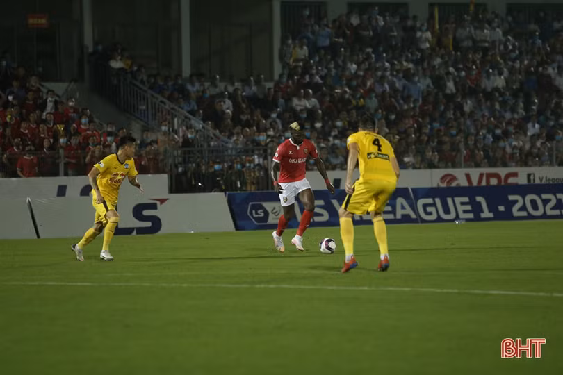 Xem trực tiếp: Hồng Lĩnh Hà Tĩnh gặp Hoàng Anh Gia Lai