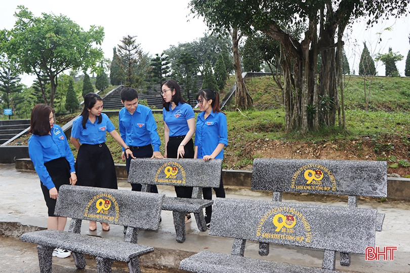 Bàn giao công trình thanh niên tại Khu di tích cố Tổng Bí thư Hà Huy Tập