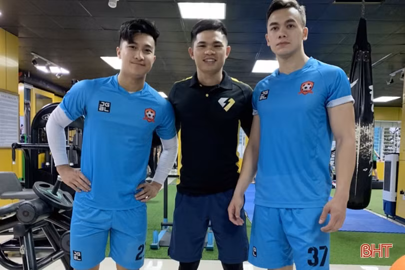 Cầu thủ Hải Phòng tập gym trước trận gặp Hồng Lĩnh Hà Tĩnh