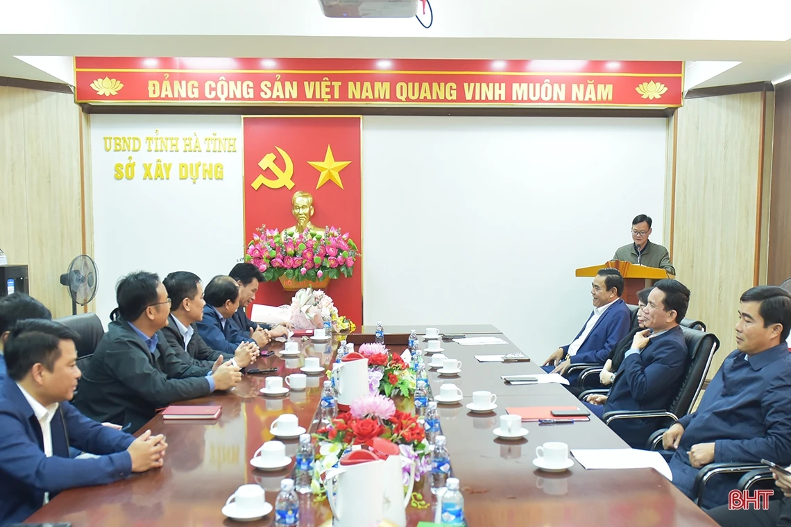 Công bố quyết định bổ nhiệm Giám đốc Sở Xây dựng Hà Tĩnh