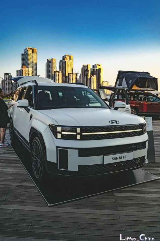 Khám phá chi tiết Hyundai Santa Fe 2024 ngoài đời thực cực ấn tượng