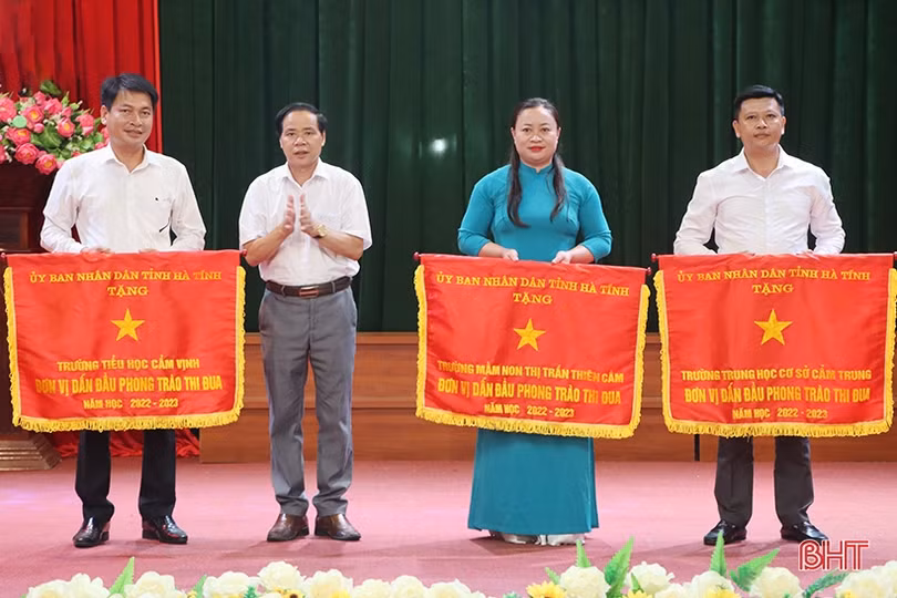 Các địa phương Hà Tĩnh triển khai nhiệm vụ năm học mới