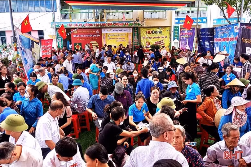 Đưa nền tảng số, công nghệ số, kỹ năng số đến với người dân Lộc Hà