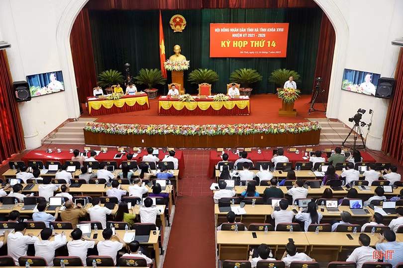 Những người “gác cổng” văn bản