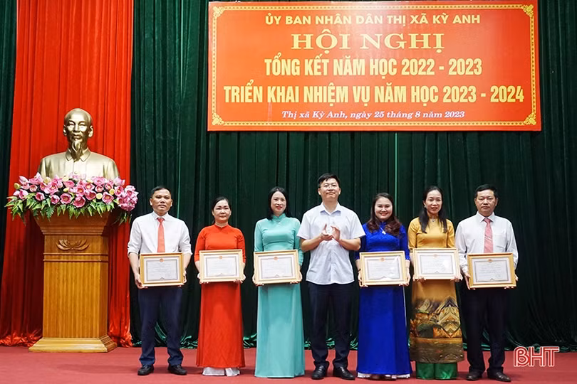 Các địa phương Hà Tĩnh triển khai nhiệm vụ năm học mới