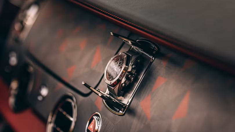 Rolls-Royce Droptail giới hạn 4 chiếc ra mắt, giá quy đổi hơn 585 tỷ đồng