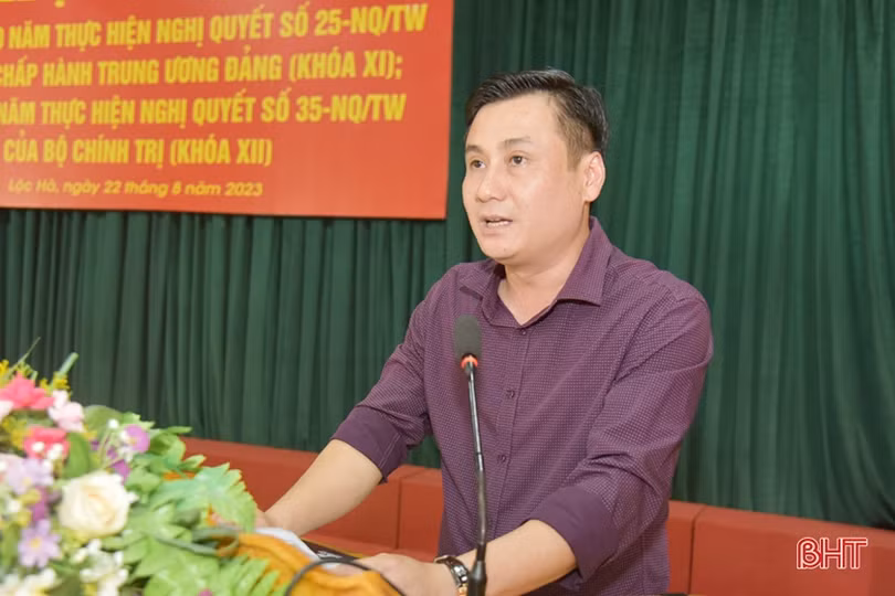 Tăng cường công tác dân vận và bảo vệ nền tảng tư tưởng của Đảng