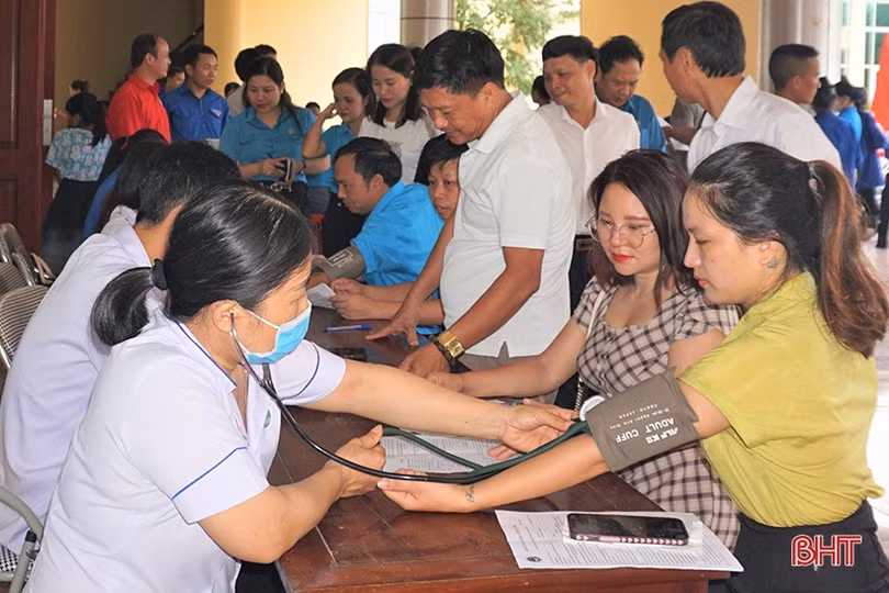 Ngày hội hiến máu ở Hương Khê thu về 297 đơn vị máu