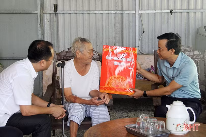 Lộc Hà chăm lo tốt cho người có công, gia đình chính sách