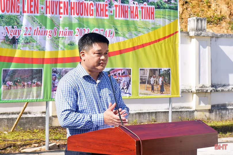 Lãnh đạo tỉnh chung vui ngày hội Tết Lấp lỗ với đồng bào dân tộc Chứt