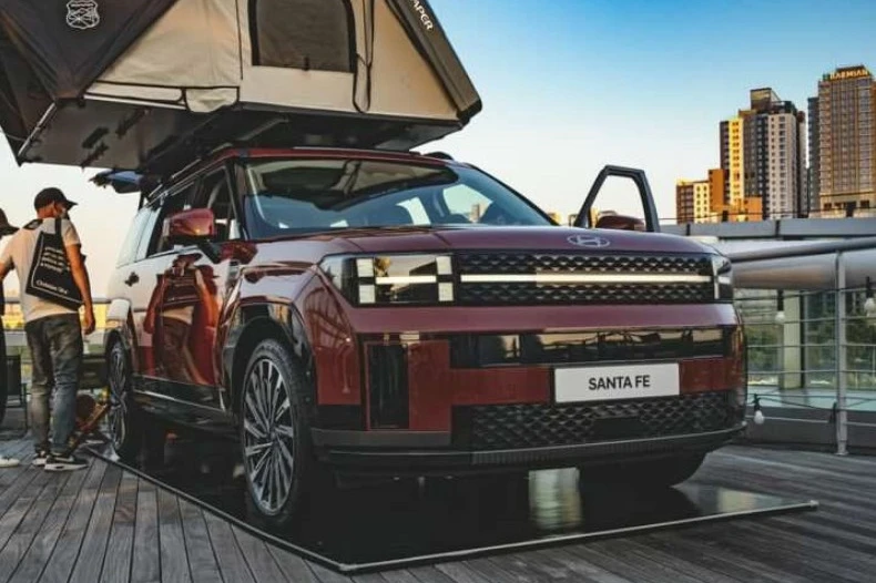 Khám phá chi tiết Hyundai Santa Fe 2024 ngoài đời thực cực ấn tượng