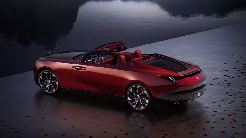 Rolls-Royce Droptail giới hạn 4 chiếc ra mắt, giá quy đổi hơn 585 tỷ đồng