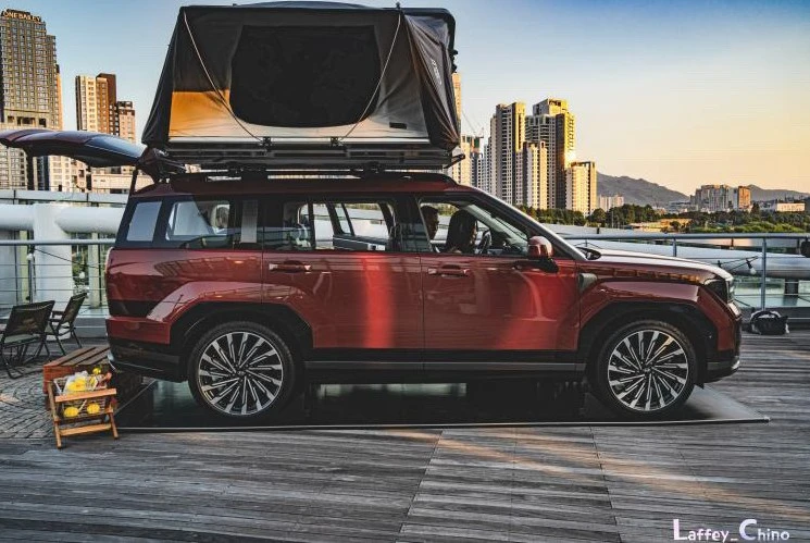 Khám phá chi tiết Hyundai Santa Fe 2024 ngoài đời thực cực ấn tượng