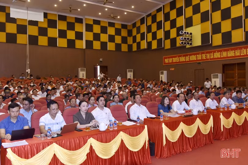 Tăng cường công tác dân vận và bảo vệ nền tảng tư tưởng của Đảng