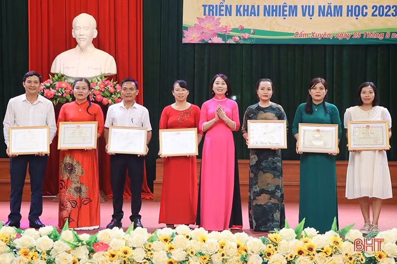 Các địa phương Hà Tĩnh triển khai nhiệm vụ năm học mới