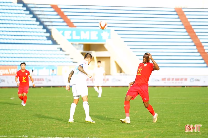 Thất bại trên sân Thiên Trường, Hồng Lĩnh Hà Tĩnh kết thúc mùa giải ở vị trí thứ 8