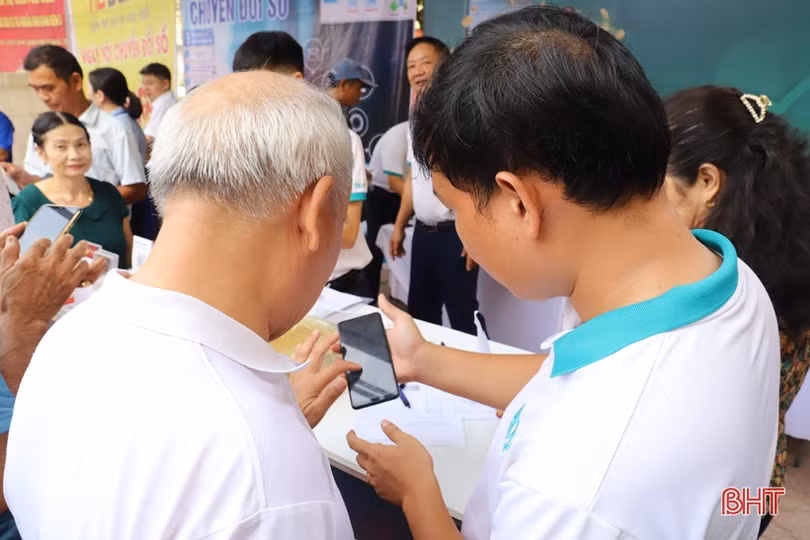 Địa phương đầu tiên ở Hương Sơn triển khai ngày hội chuyển đổi số