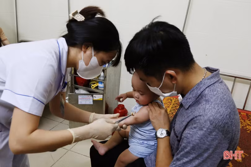 Không chủ quan trước diễn biến phức tạp của bệnh tay chân miệng