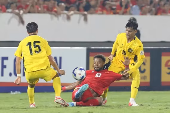 Báo Malaysia xem Việt Nam là thử thách lớn ở bán kết ASEAN Cup