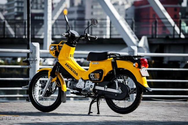 Soi Honda Cross Cub 2018 vừa về Việt Nam, đắt hơn SH 150