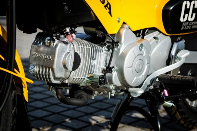 Soi Honda Cross Cub 2018 vừa về Việt Nam, đắt hơn SH 150