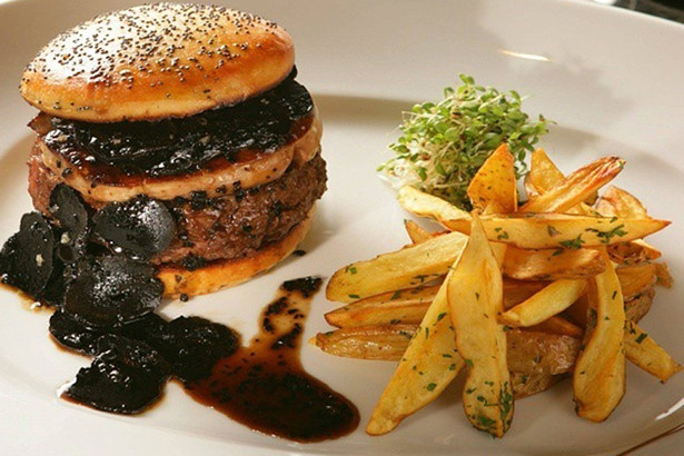 Loạt món ăn đắt đỏ nhất thế giới, ăn món thứ 3 có thể khiến bạn "phá sản" ảnh 4 Loạt món ăn đắt đỏ nhất thế giới, ăn món thứ 3 có thể khiến bạn phá sản