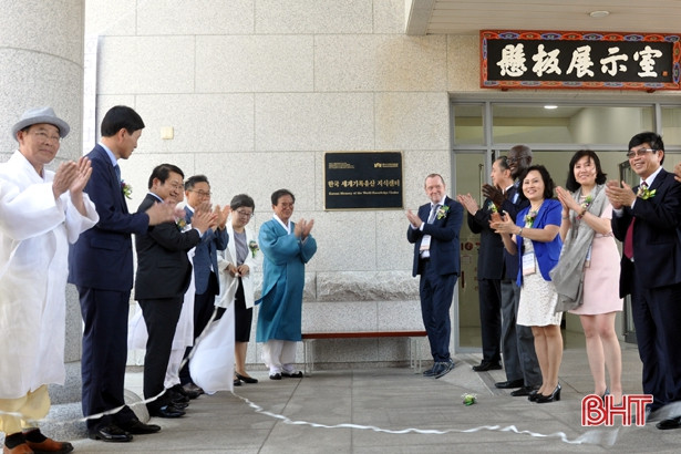 Đoàn Hà Tĩnh làm việc tại Viện phát triển Giáo dục Hàn Quốc