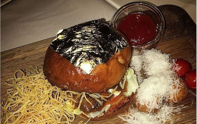 Khám phá nhà hàng chuyên dùng vàng để trang trí món ăn tại Dubai