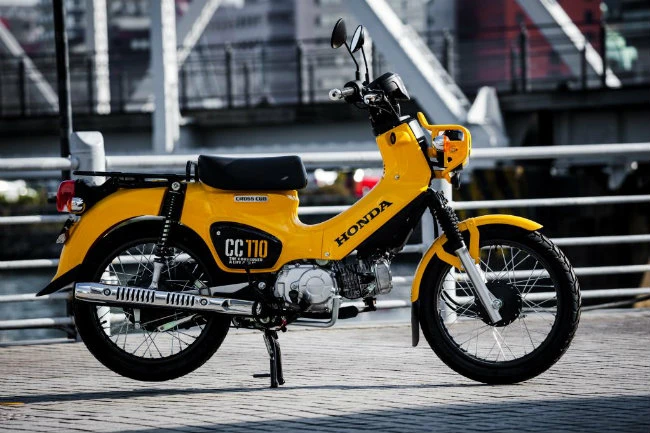 Soi Honda Cross Cub 2018 vừa về Việt Nam, đắt hơn SH 150