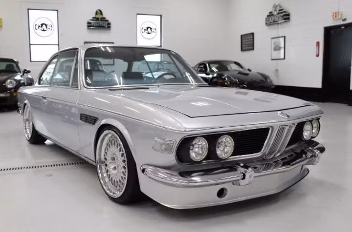 Ngắm nhìn BMW 2800 CS được phục hồi ấn tượng có giá 1,36 tỷ đồng