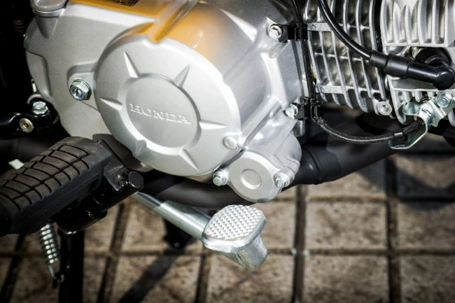 Soi Honda Cross Cub 2018 vừa về Việt Nam, đắt hơn SH 150