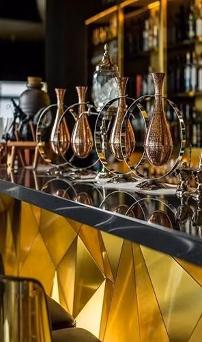 Khám phá nhà hàng chuyên dùng vàng để trang trí món ăn tại Dubai