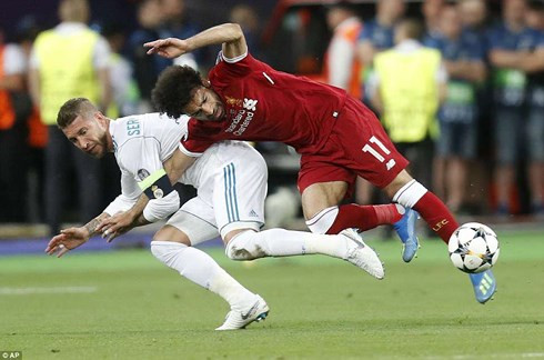 Luật sư Ai Cập kiện Ramos, đòi bồi thường 1 tỷ euro cho Salah