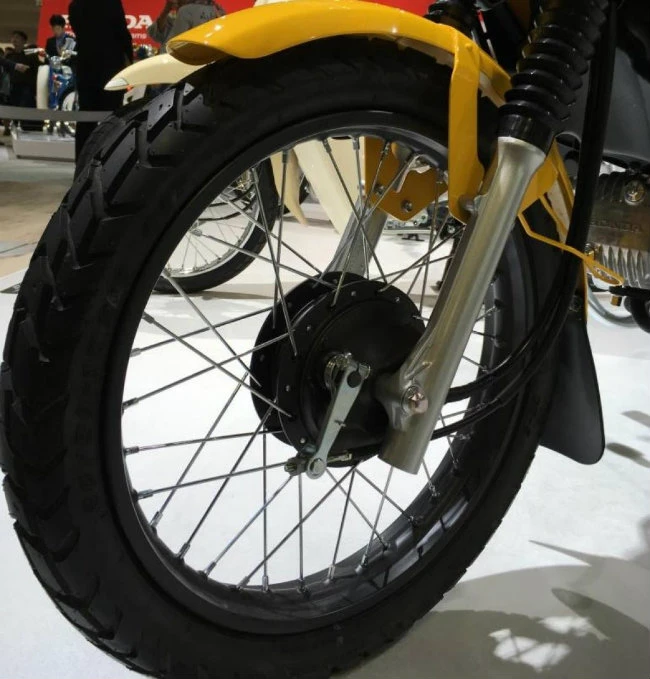 Soi Honda Cross Cub 2018 vừa về Việt Nam, đắt hơn SH 150