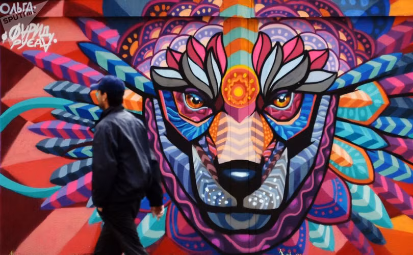 Nga khuấy động World Cup bằng tranh graffiti chủ đề bóng đá