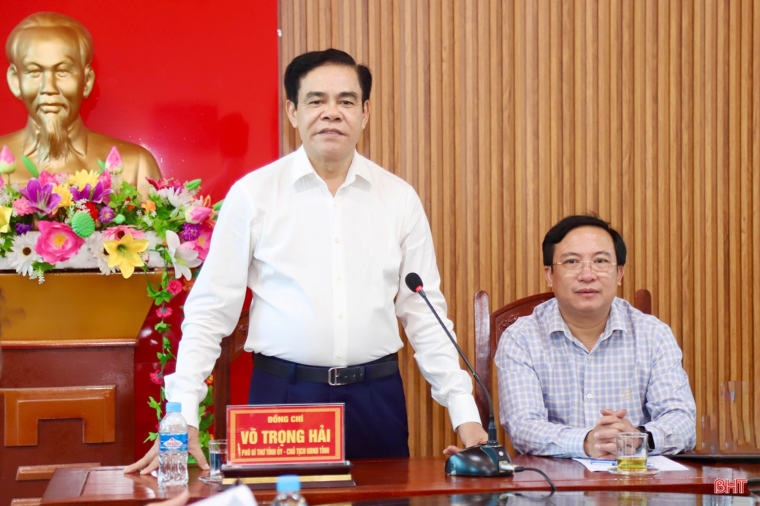Chủ tịch UBND tỉnh Võ Trọng Hải đánh giá cao sự chủ động của cấp ủy, chính quyền các xã trong những ngày đầu vận hành chính quyền 2 cấp. bqbht_br_img-7613-copy.jpg