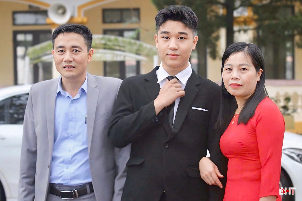 Thái Bảo là niềm tự hào của gia đình, thầy cô và bạn bè. Thái Bảo là niềm tự hào của gia đình, thầy cô và bạn bè.