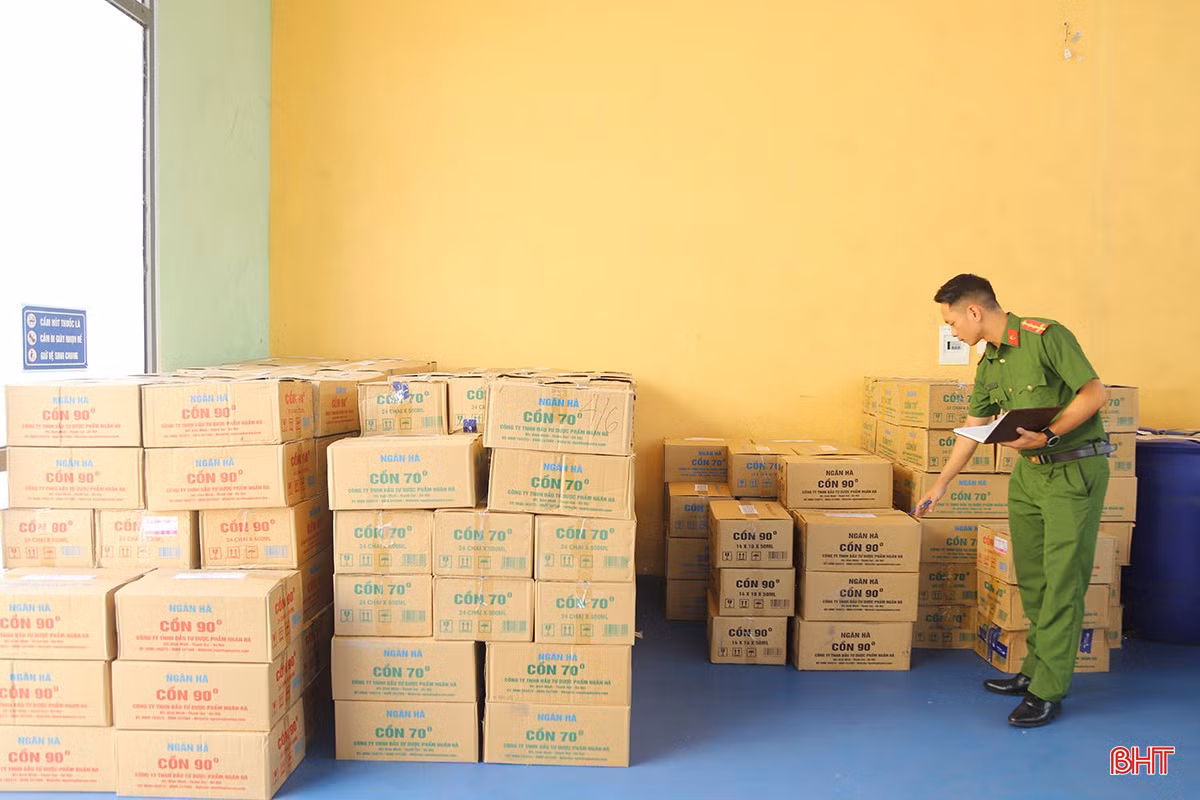 Những nỗ lực, quyết tâm của Công an Hà Tĩnh đã góp phần "làm sạch" thị trường, bảo vệ quyền lợi cho người tiêu dùng.