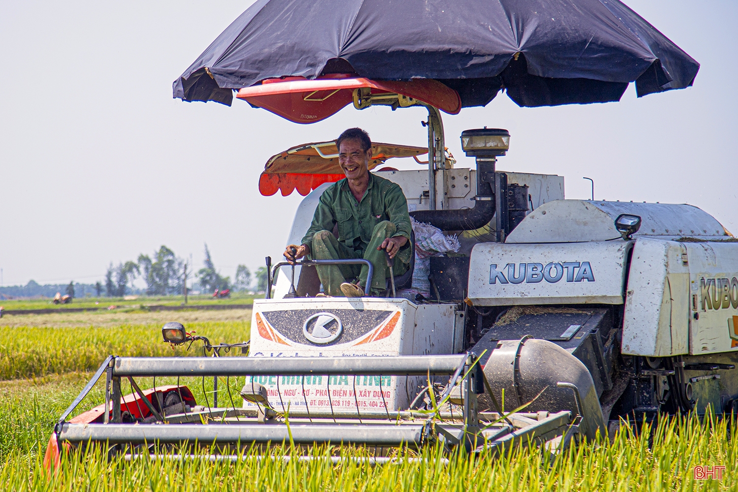 Mùa vui trên ruộng đồng Hà Tĩnh