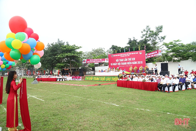 Khai mạc Hội thao Ngân hàng Agribank lần thứ XIV ảnh 8 Khai mạc Hội thao Ngân hàng Agribank lần thứ XIV