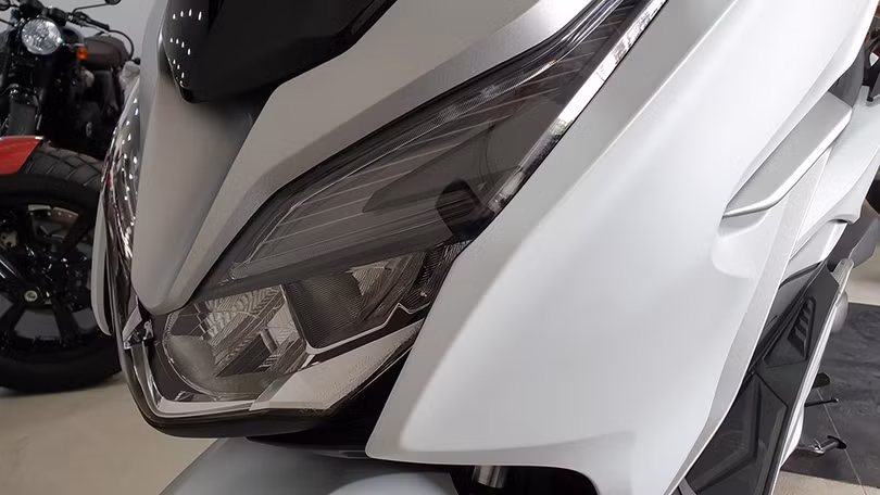 Honda Forza 300 giá 350 triệu đầu tiên về Việt Nam